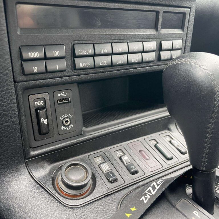 Конзола за 2 бутона на BMW E36