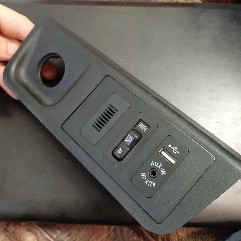 Конзола за допълнителни екстри BMW E36