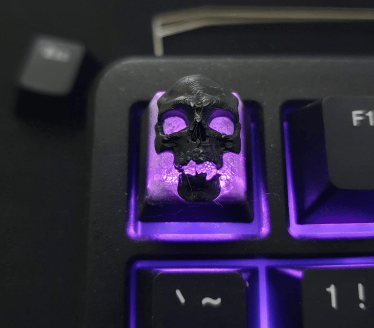 Светеща Шапка Череп