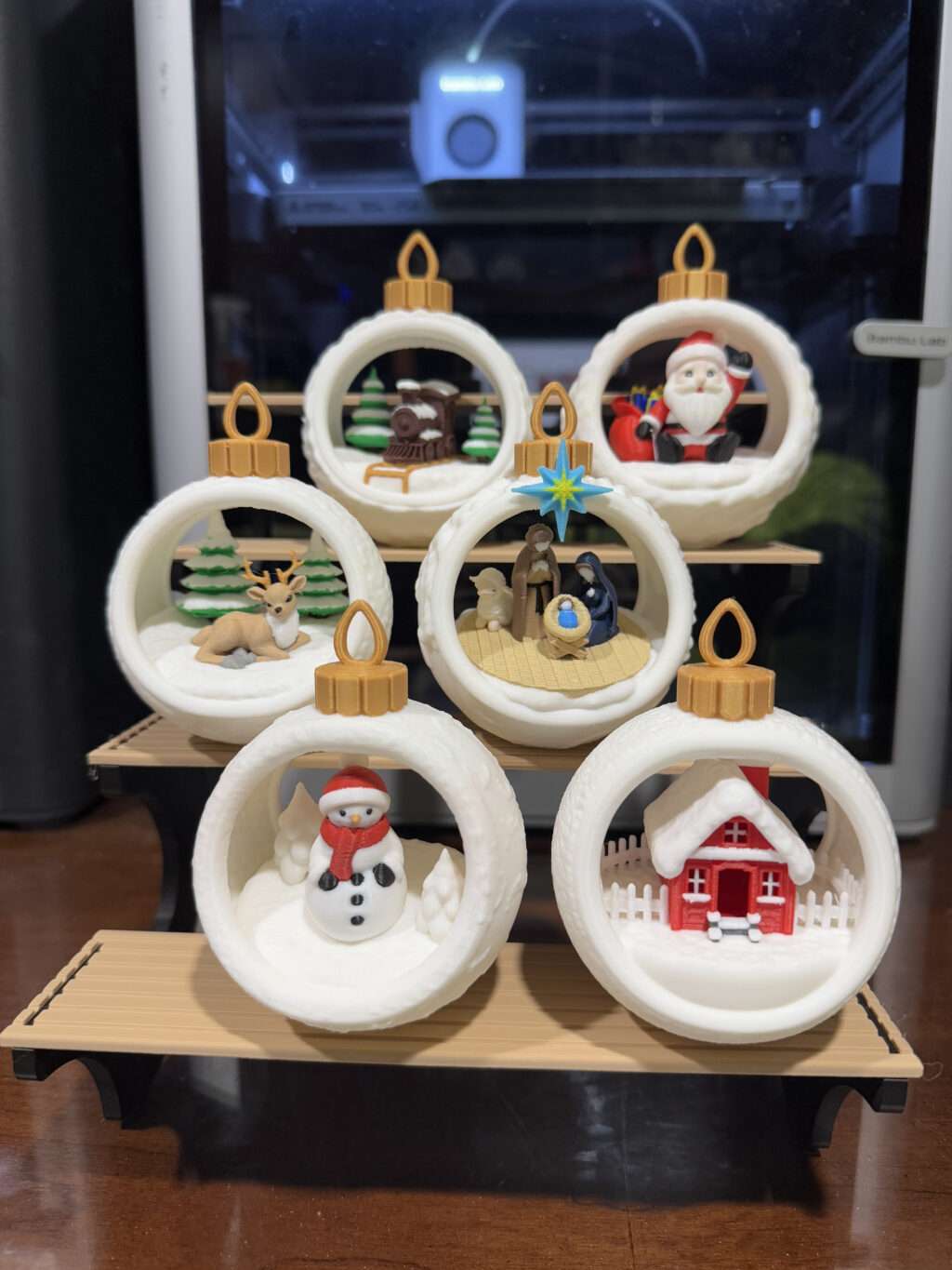 569d3f70-c221-11ef-8e5a-e1b7973711b5 Коледна топка приказка