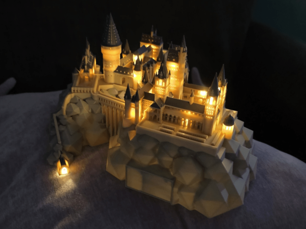 Замък Хогуортс