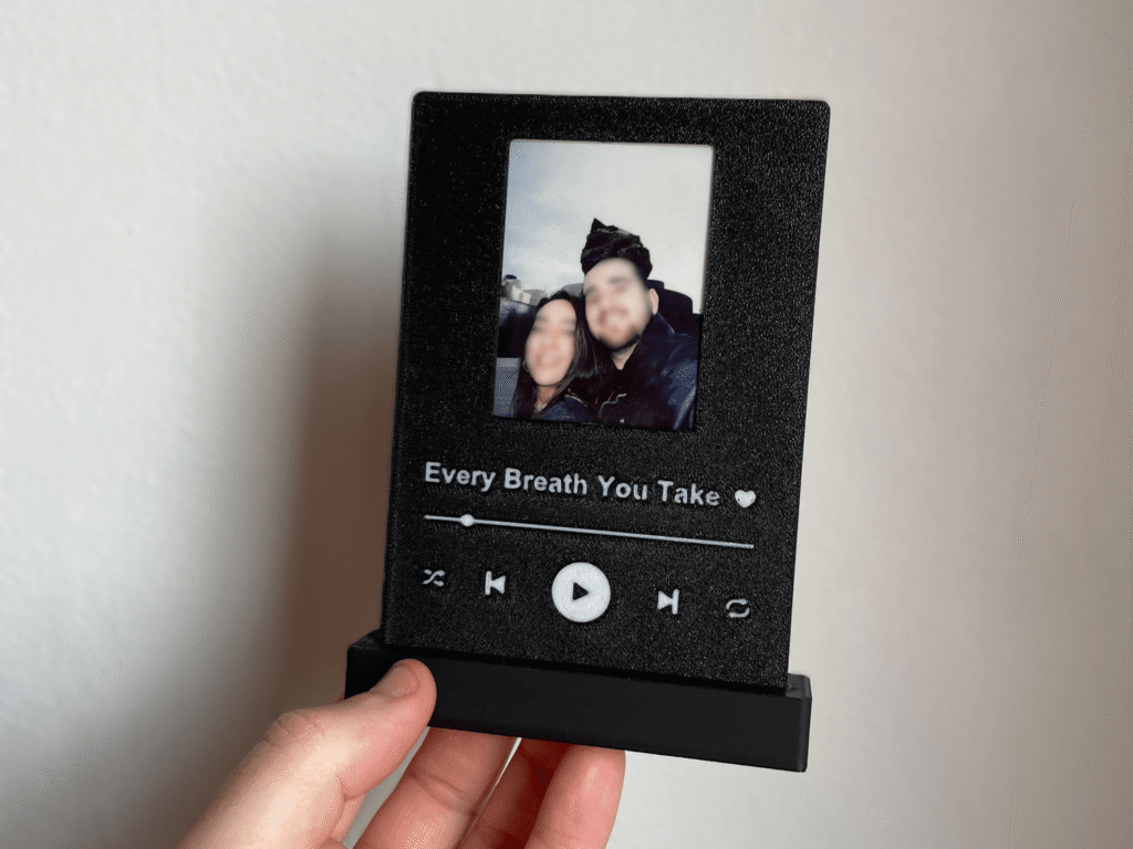 Музикална Рамка за Снимки